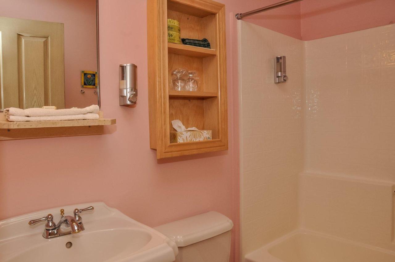 Chanterelle Inn & Cottages Baddeck Luaran gambar